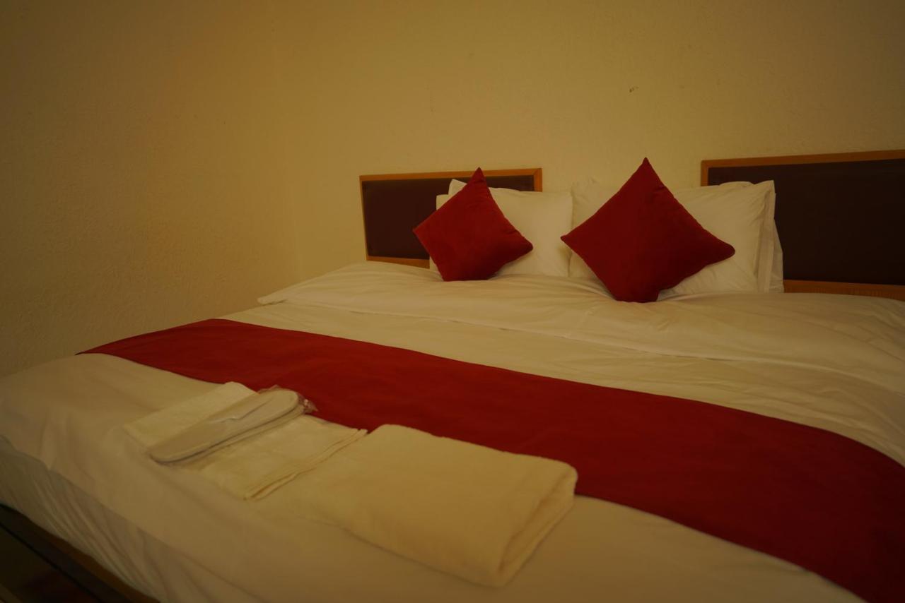 Petra Home Hotel Wadi Musa Exteriör bild